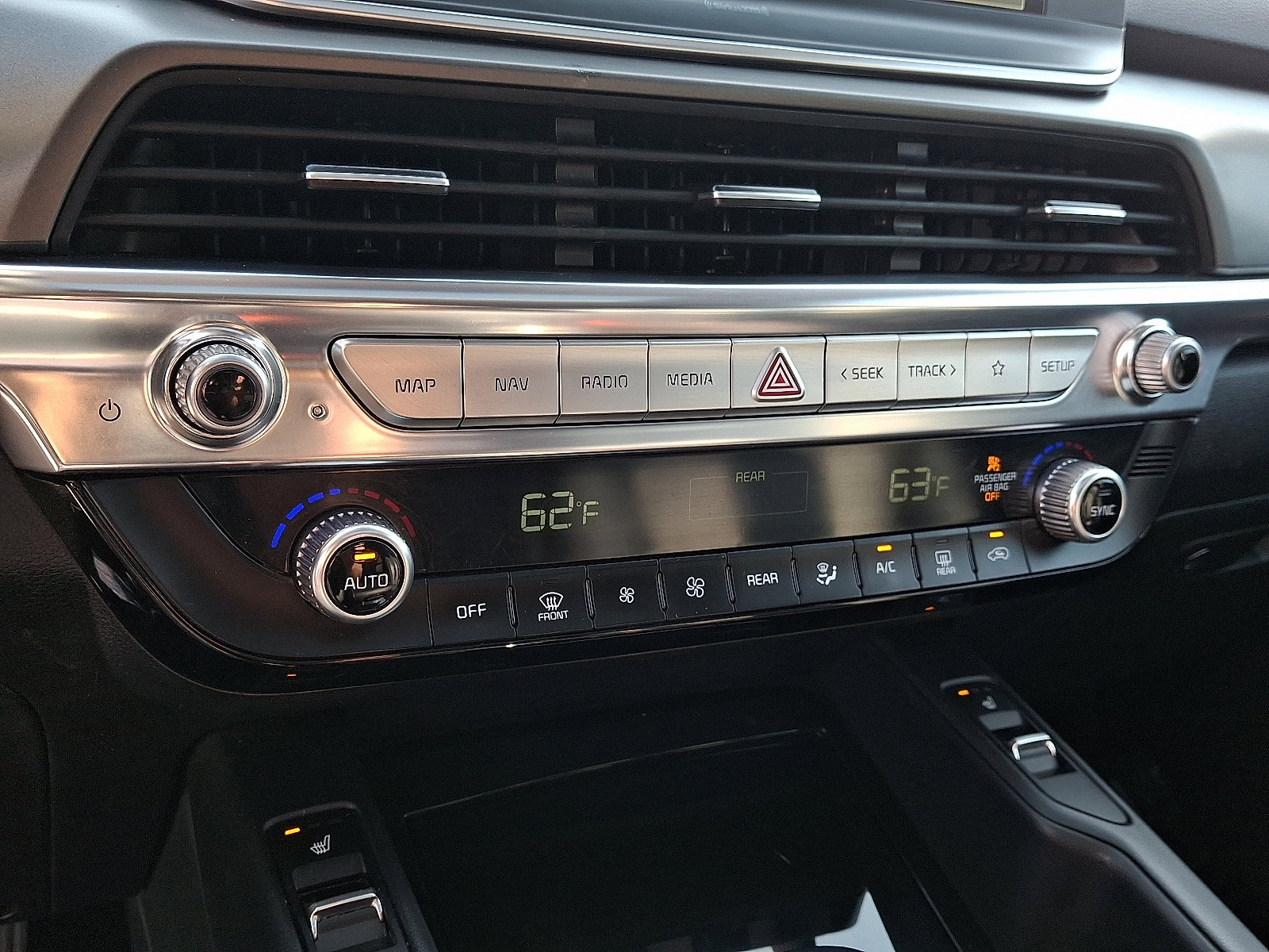 Used 2022 Kia Telluride S FWD image 17