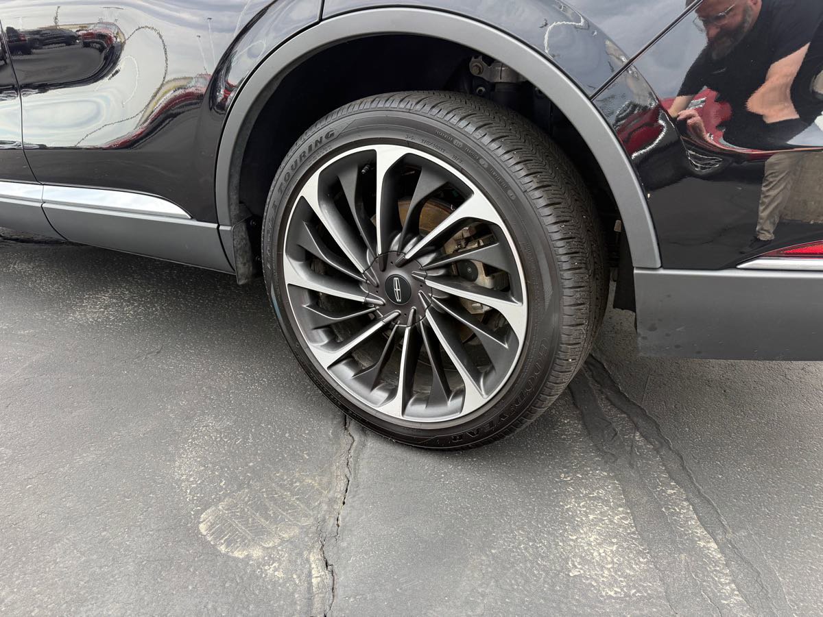 Used 2025 Lincoln Aviator Reserve w/ Equipment Group 201A image 10