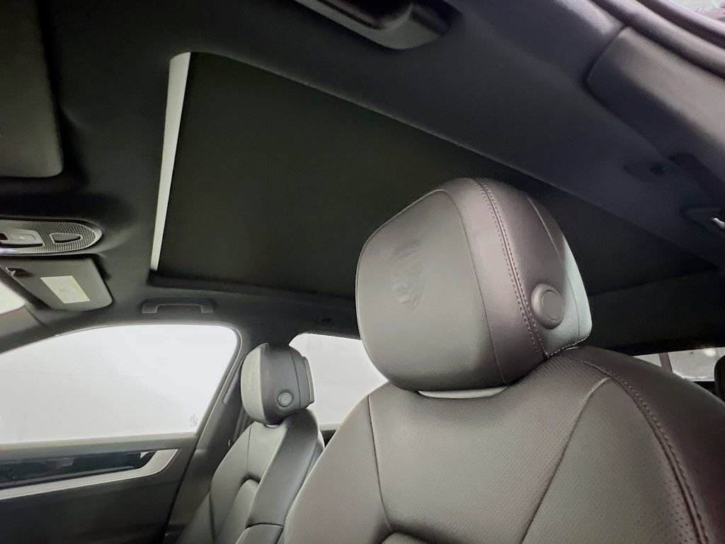 New 2026 Porsche Cayenne Base image 14