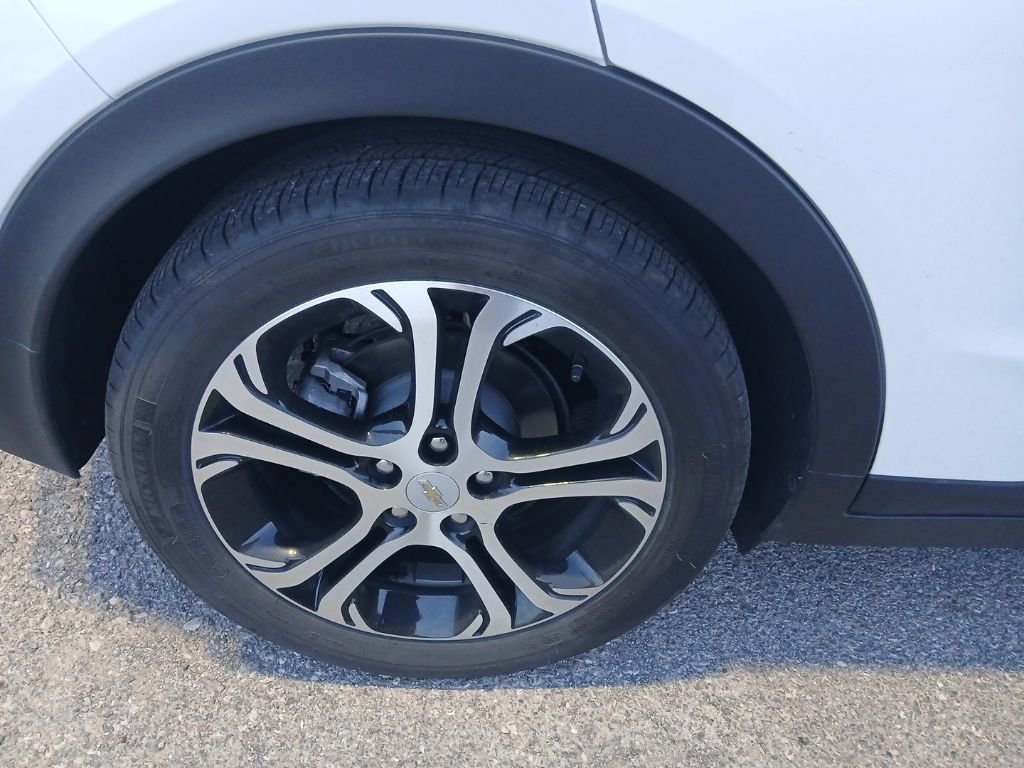 Used 2021 Chevrolet Bolt Premier w/ Infotainment Package image 5