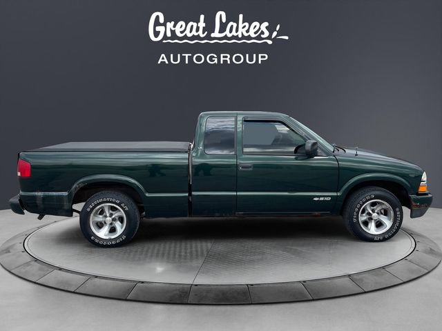 Used 2002 Chevrolet S10 Pickup LS w/ LS Preferred Equipment Group image 6