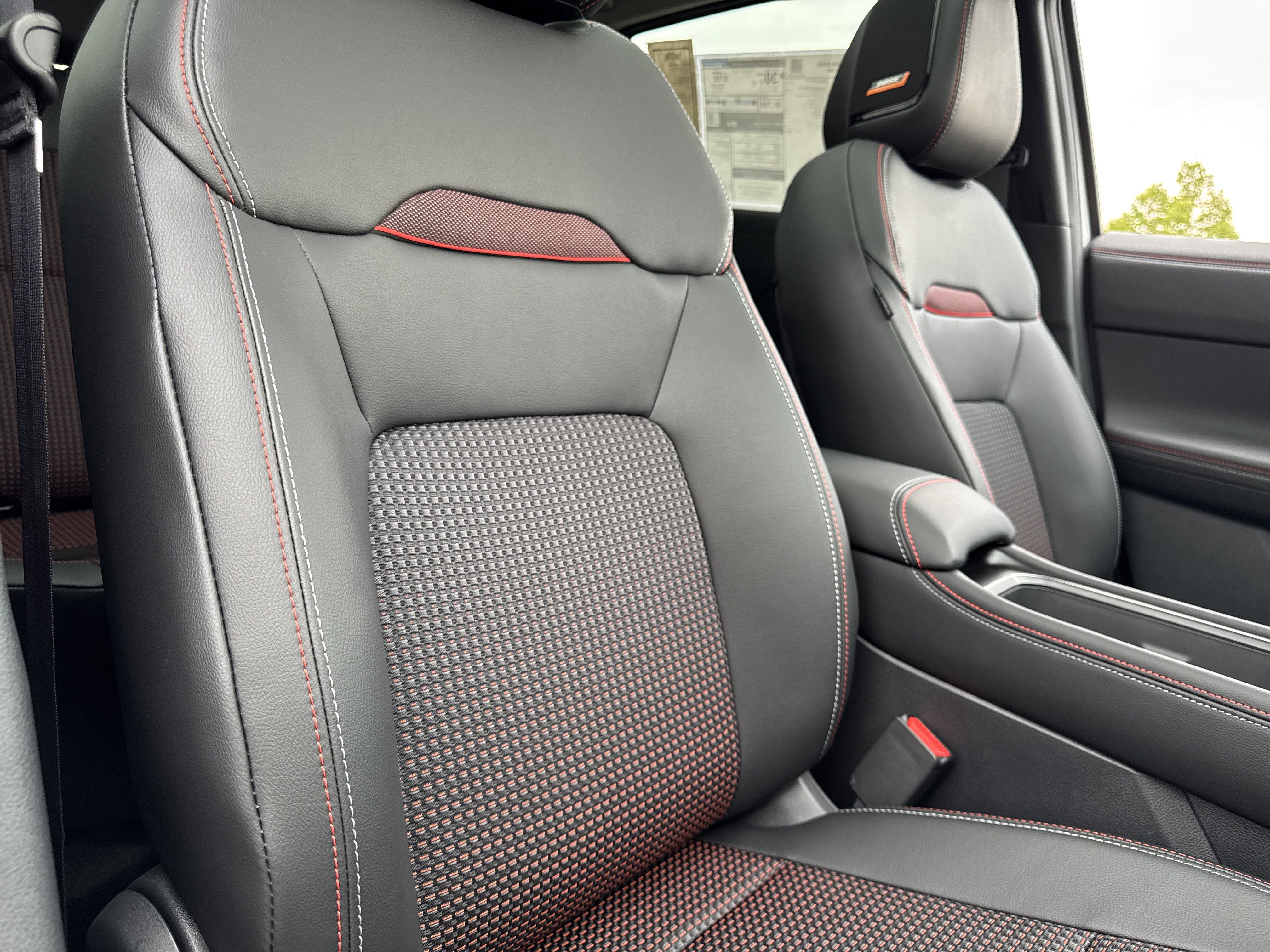 New 2025 Nissan Kicks SR w/ SR Premium Package image 21