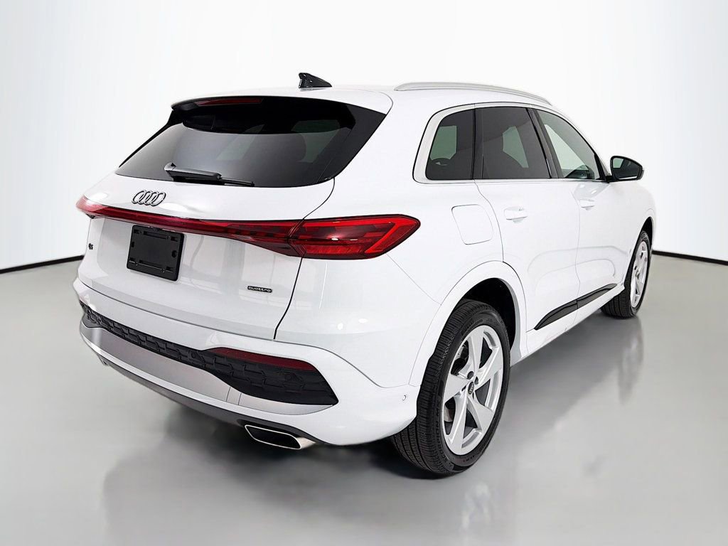 Used 2025 Audi Q5 Premium Plus w/ Premium Plus AWD/4WD image 7