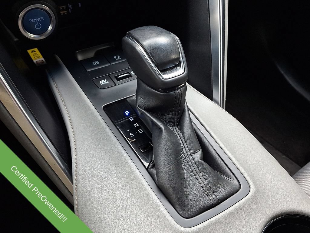 Used 2022 Toyota Venza LE AWD/4WD image 14