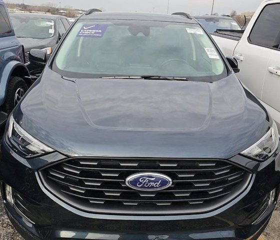 Used 2023 Ford Edge SEL w/ Sport Appearance Package image 2