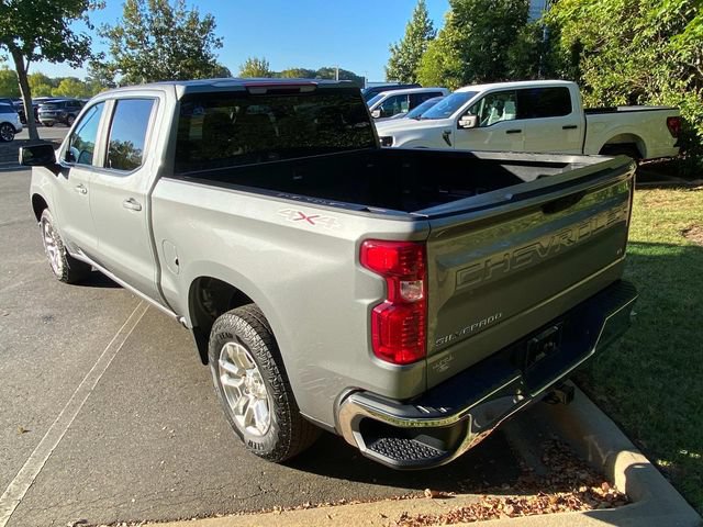Used 2024 Chevrolet Silverado 1500 LT AWD/4WD image 29