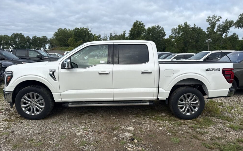 Used 2024 Ford F150 Lariat AWD/4WD image 3