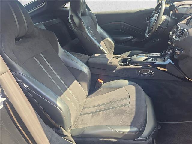 Used 2019 Aston Martin V8 Vantage Coupe RWD image 18