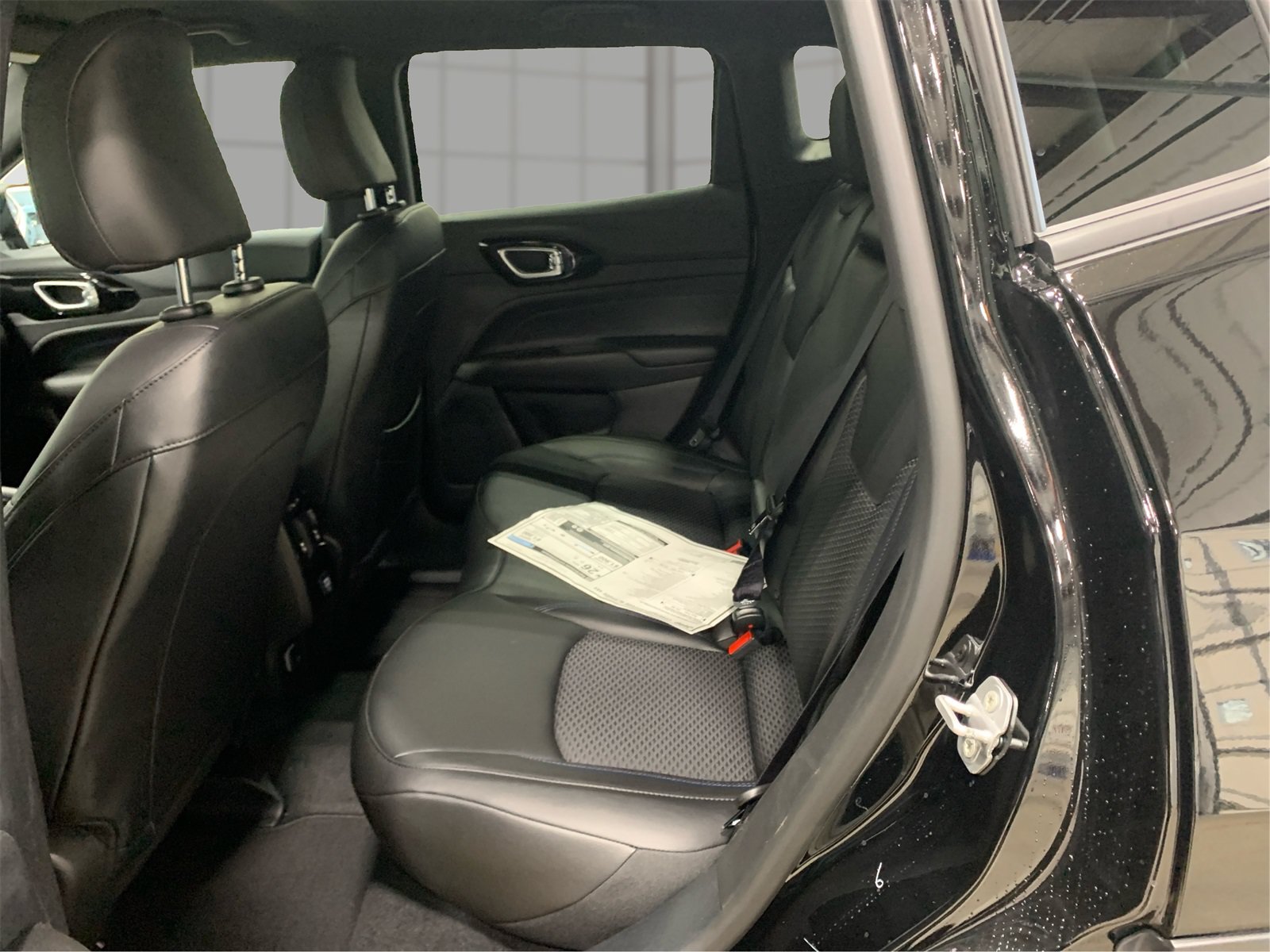 New 2026 Jeep Compass Latitude AWD/4WD image 10