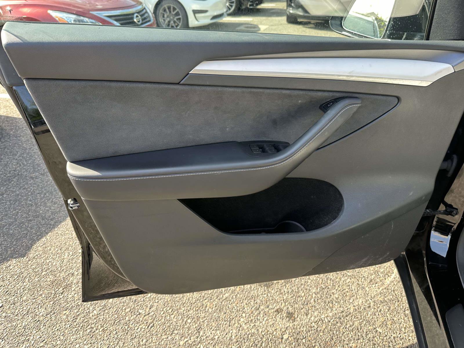 Used 2023 Tesla Model Y Long Range AWD/4WD image 13