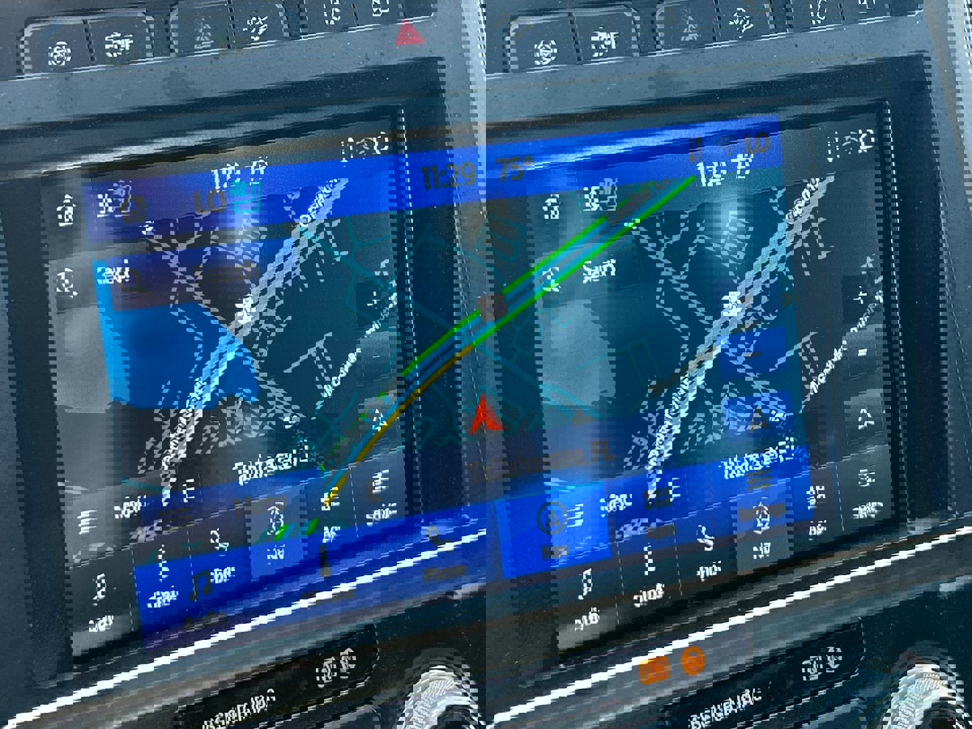 Used 2020 Ford F450 Platinum w/ FX4 Off-Road Package image 28