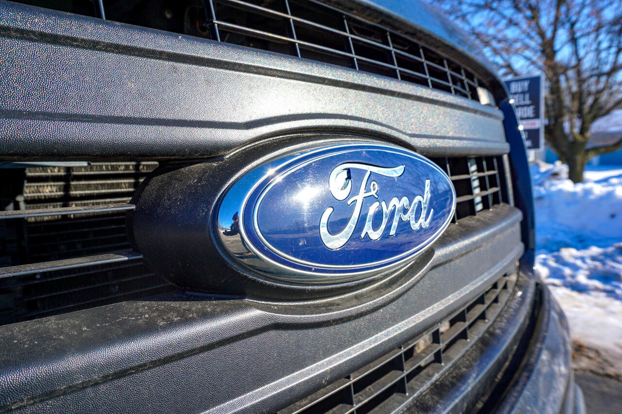 Used 2013 Ford F150 STX w/ Mid Equipment Group image 9