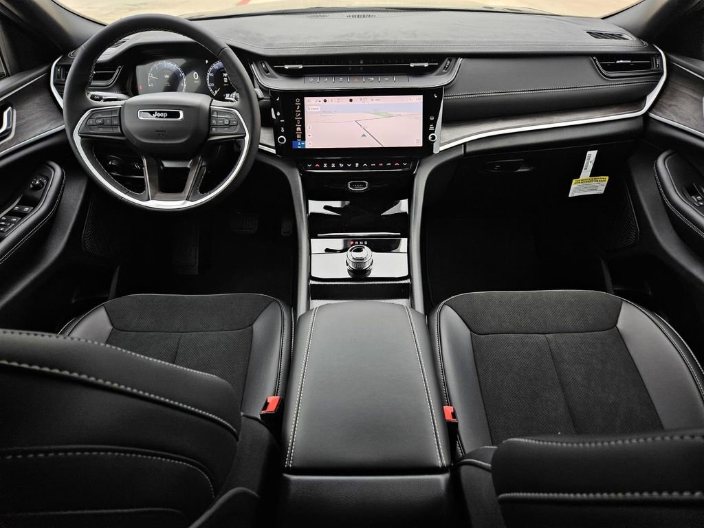 New 2026 Jeep Grand Cherokee L 2WD image 21