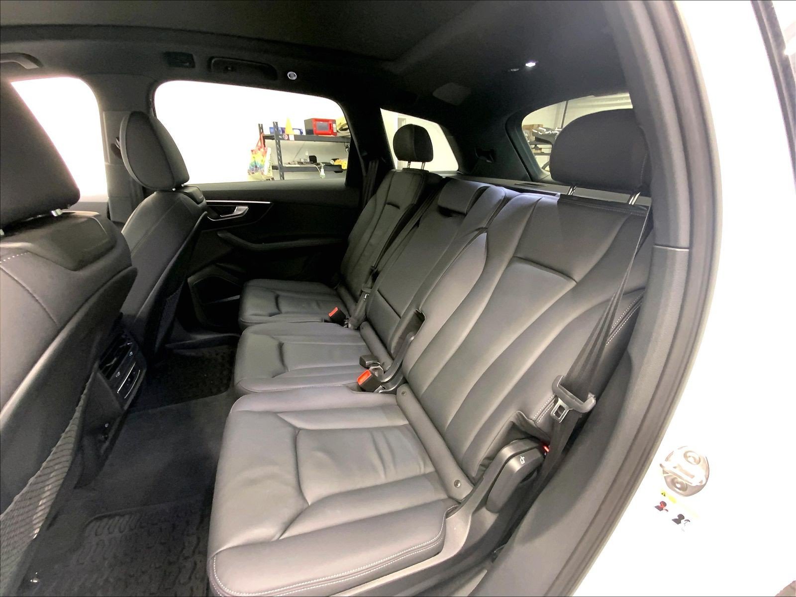 Certified 2025 Audi Q7 3.0T Premium Plus w/ Premium Plus Package AWD/4WD image 19