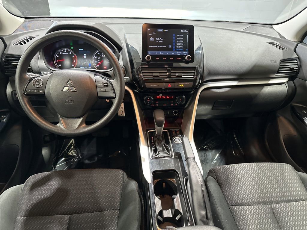 Used 2023 Mitsubishi Eclipse Cross LE image 7