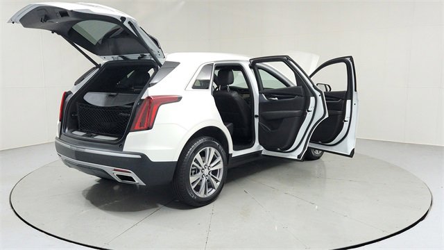 Certified 2025 Cadillac XT5 Premium Luxury w/ LPO, Floor Liner Package image 10
