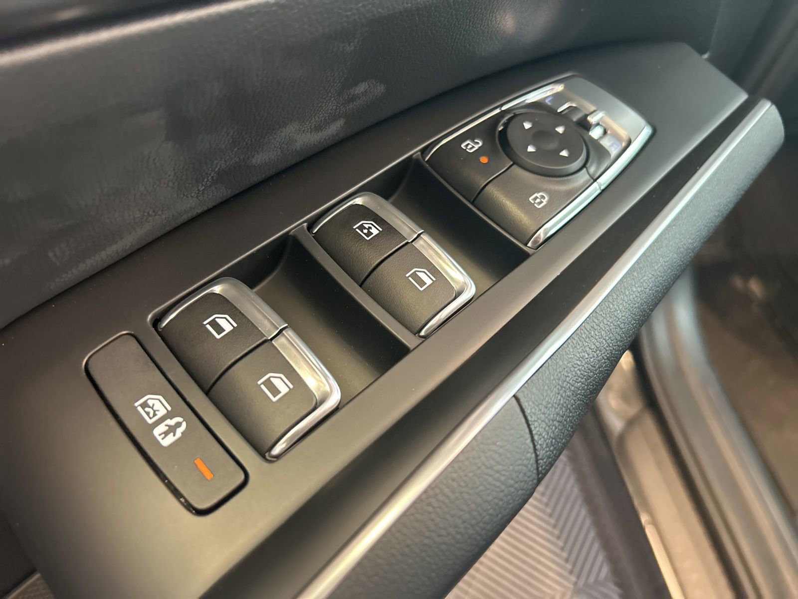 New 2025 Kia Sorento EX image 19