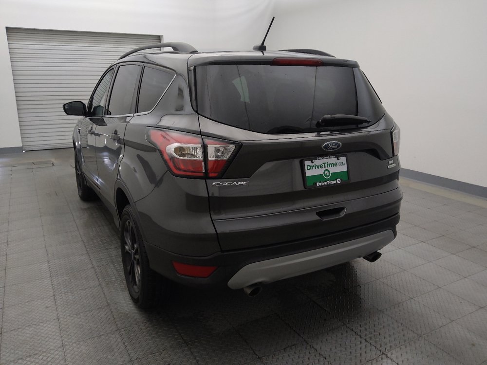 Used 2018 Ford Escape SE FWD image 6