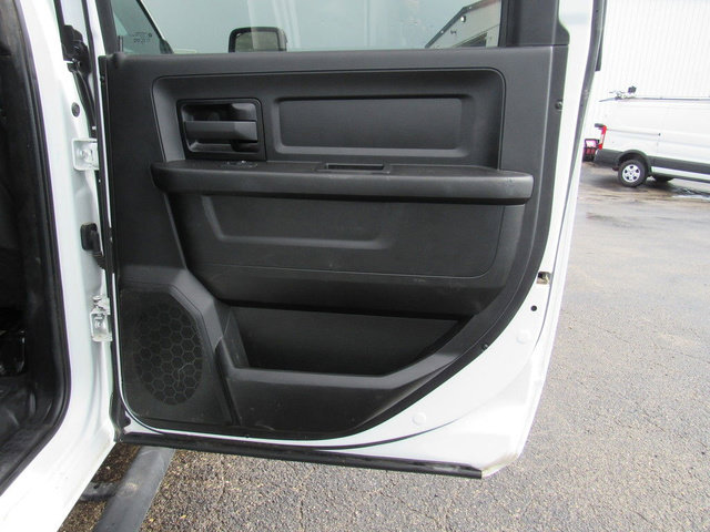 Used 2024 RAM 3500 Tradesman w/ Chrome Appearance Group AWD/4WD image 16