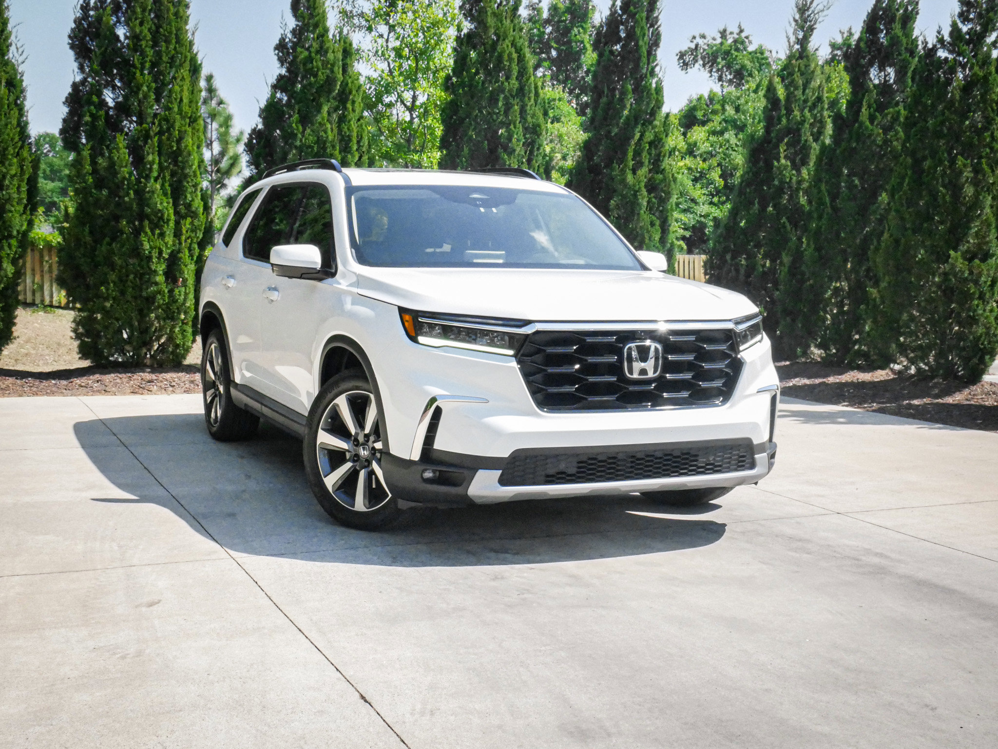 Used 2023 Honda Pilot Elite image 2