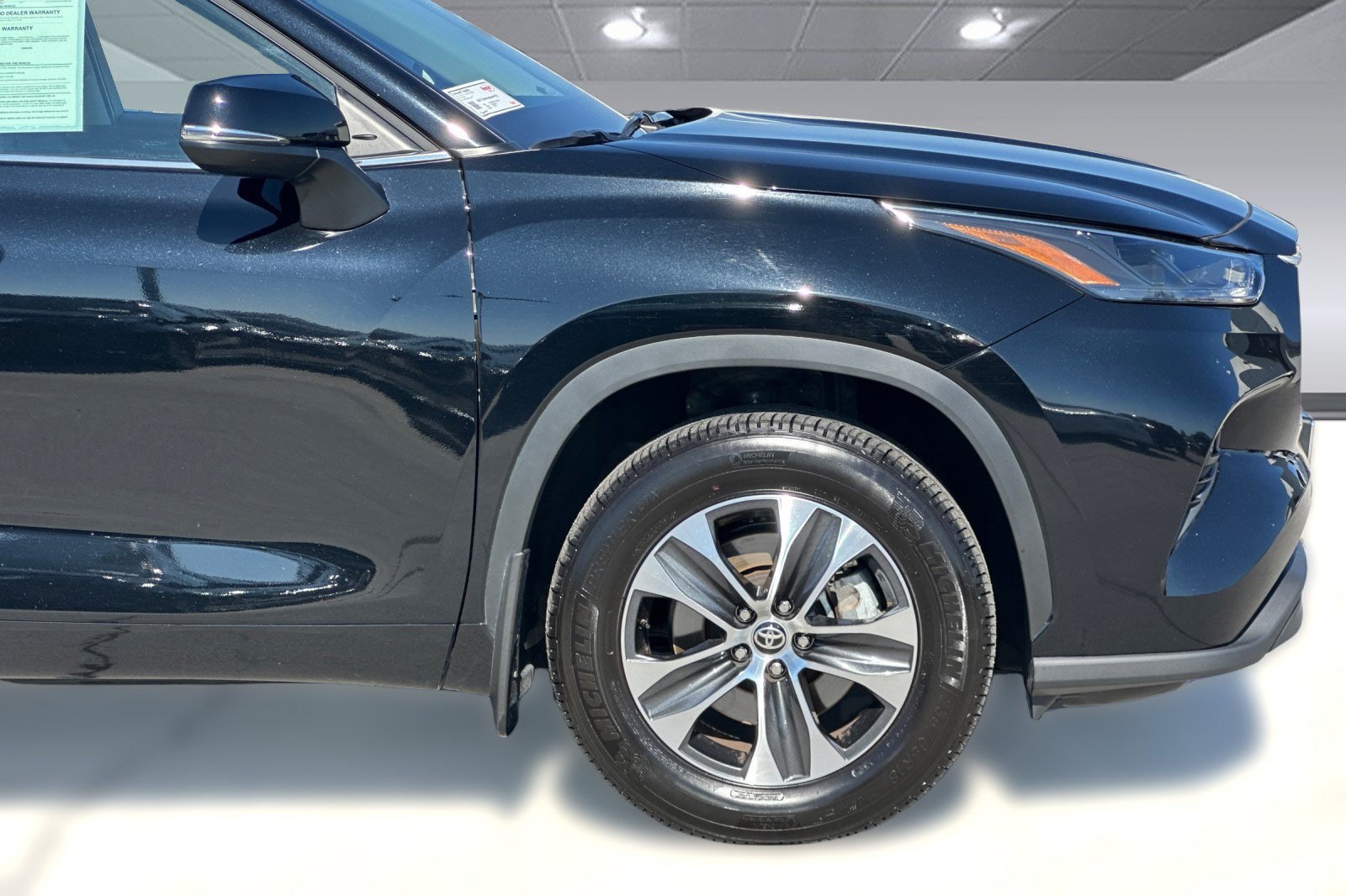 Used 2026 Toyota Highlander XLE AWD/4WD image 35
