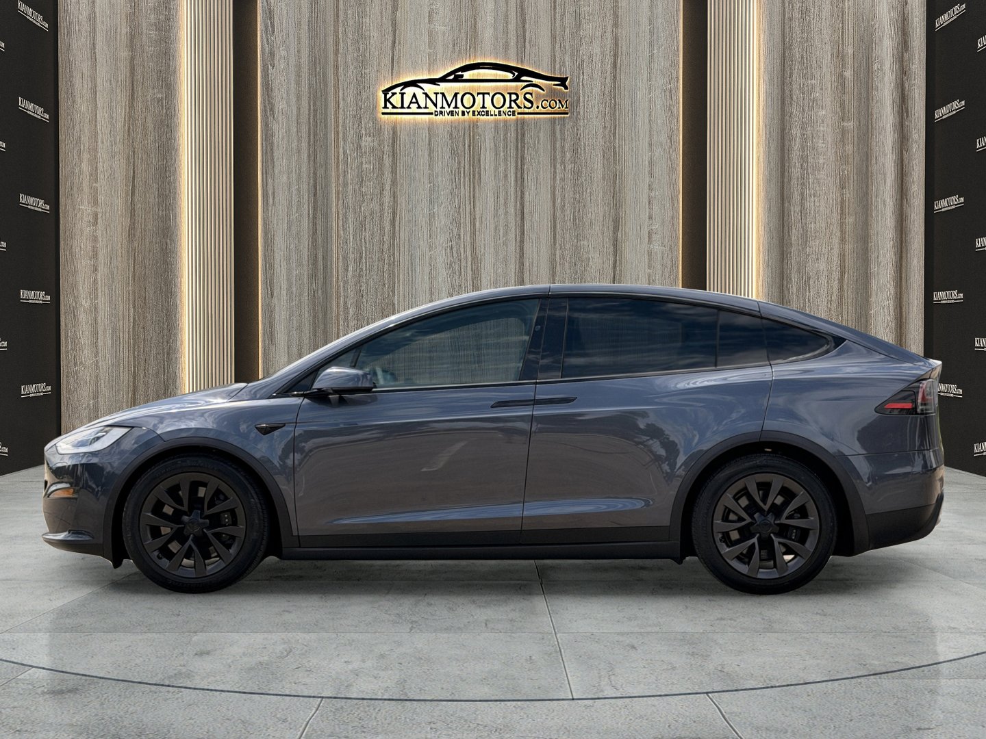 Used 2023 Tesla Model X AWD/4WD image 5