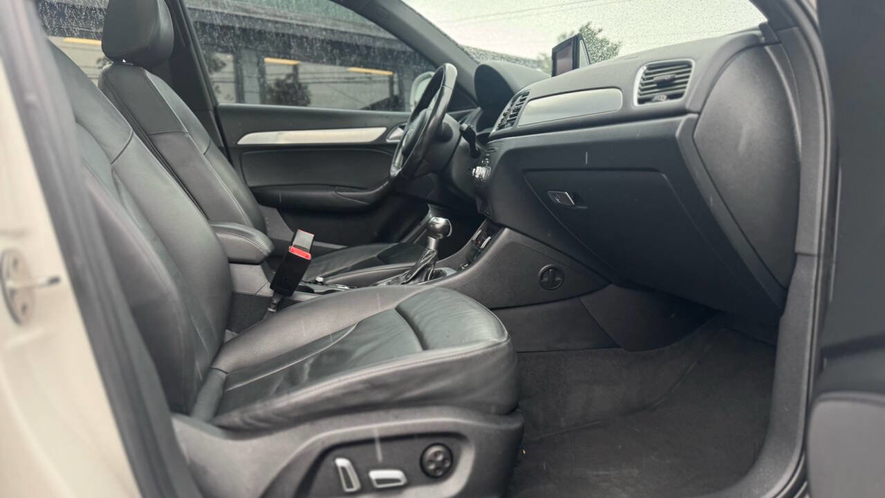 Used 2017 Audi Q3 2.0T Premium Plus w/ Premium Plus Package image 30