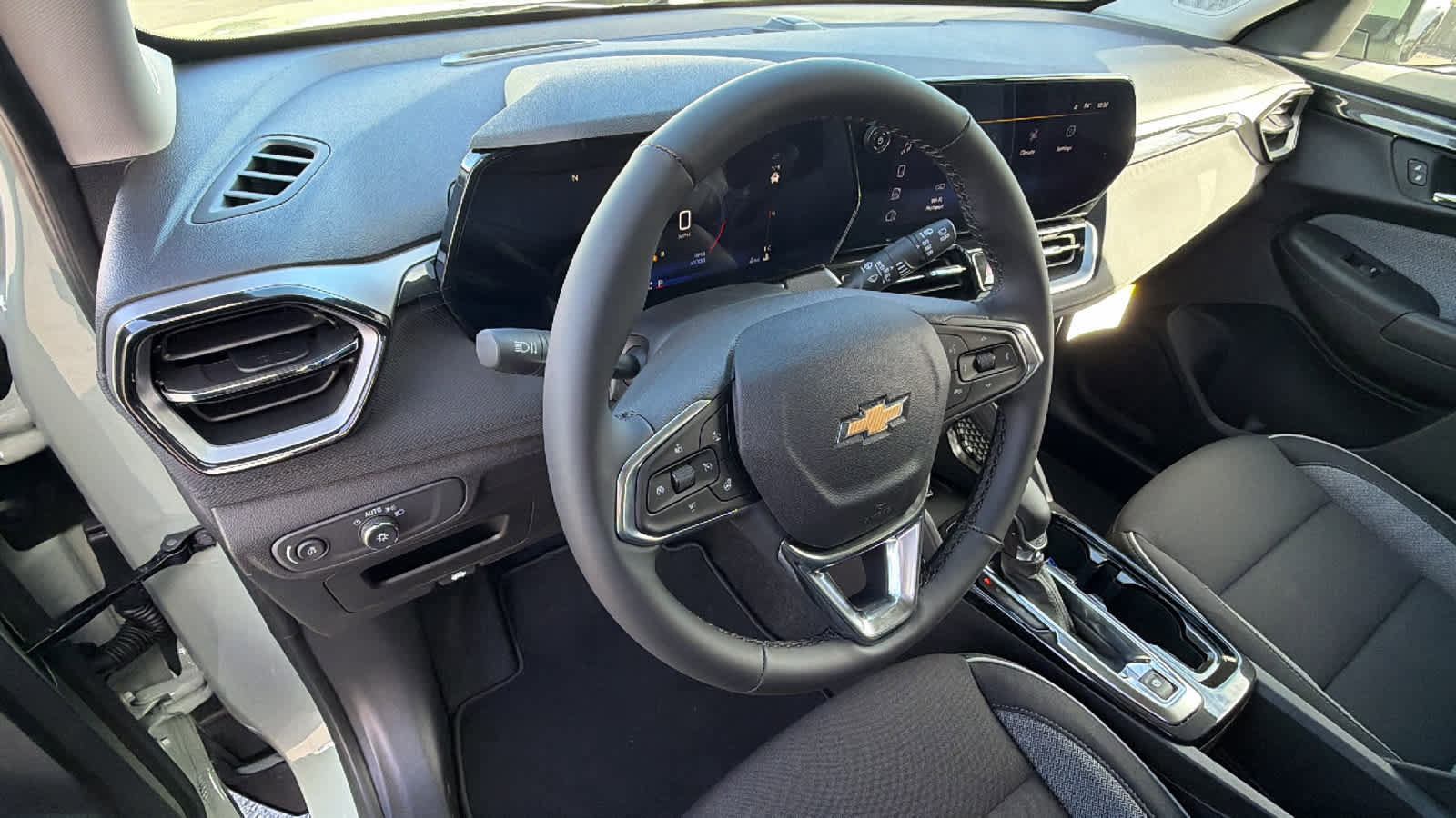 New 2026 Chevrolet TrailBlazer LT w/ Convenience Package image 10