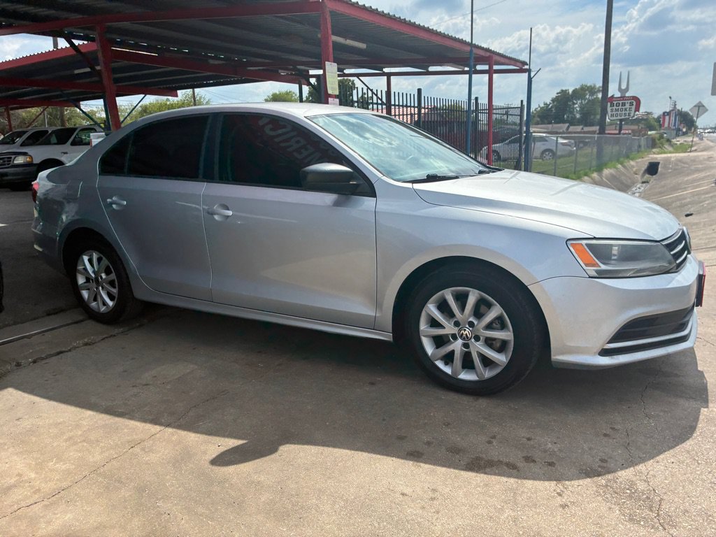 Used 2015 Volkswagen Jetta SE FWD image 35