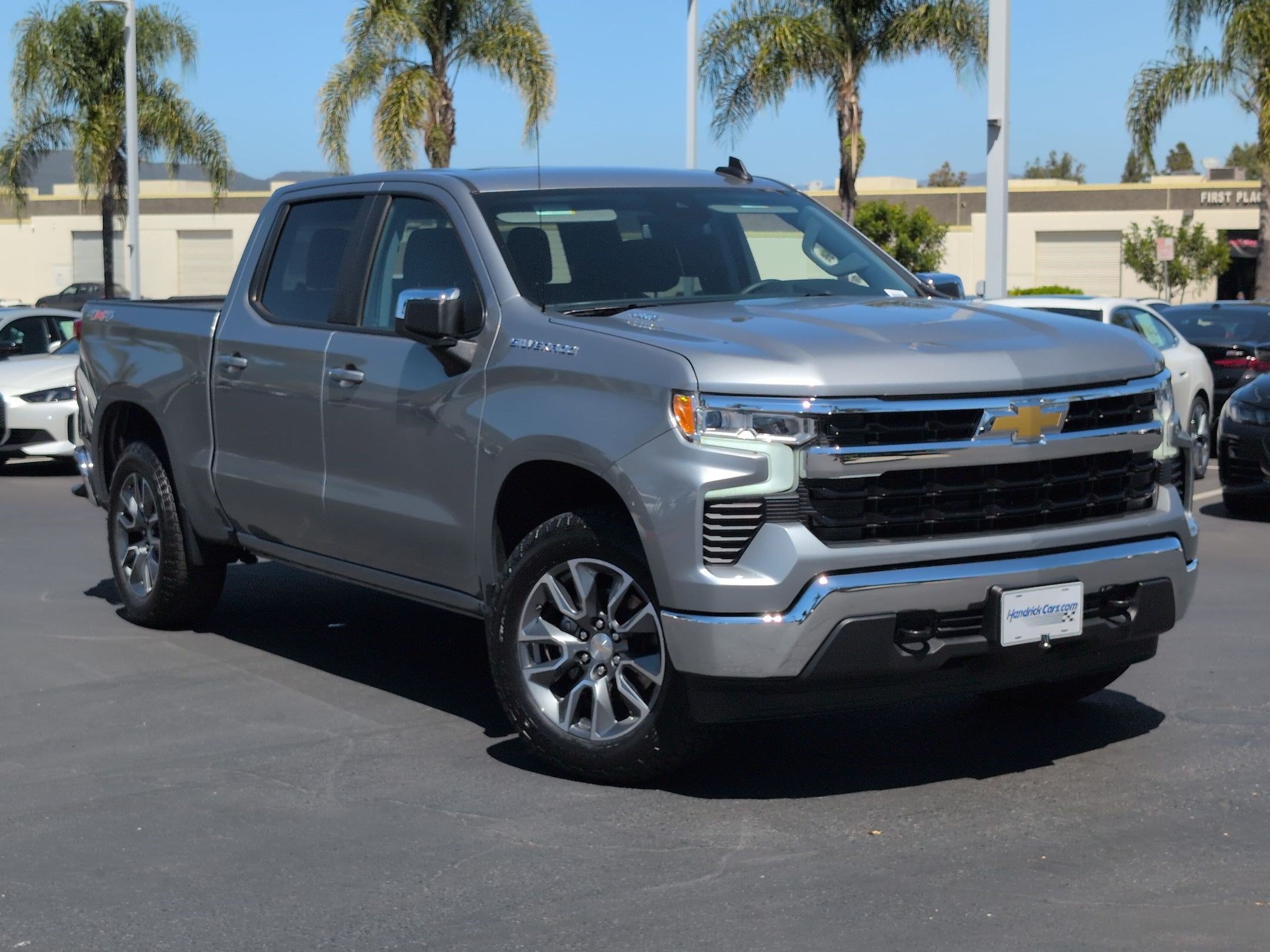 Used 2024 Chevrolet Silverado 1500 LT AWD/4WD image 2