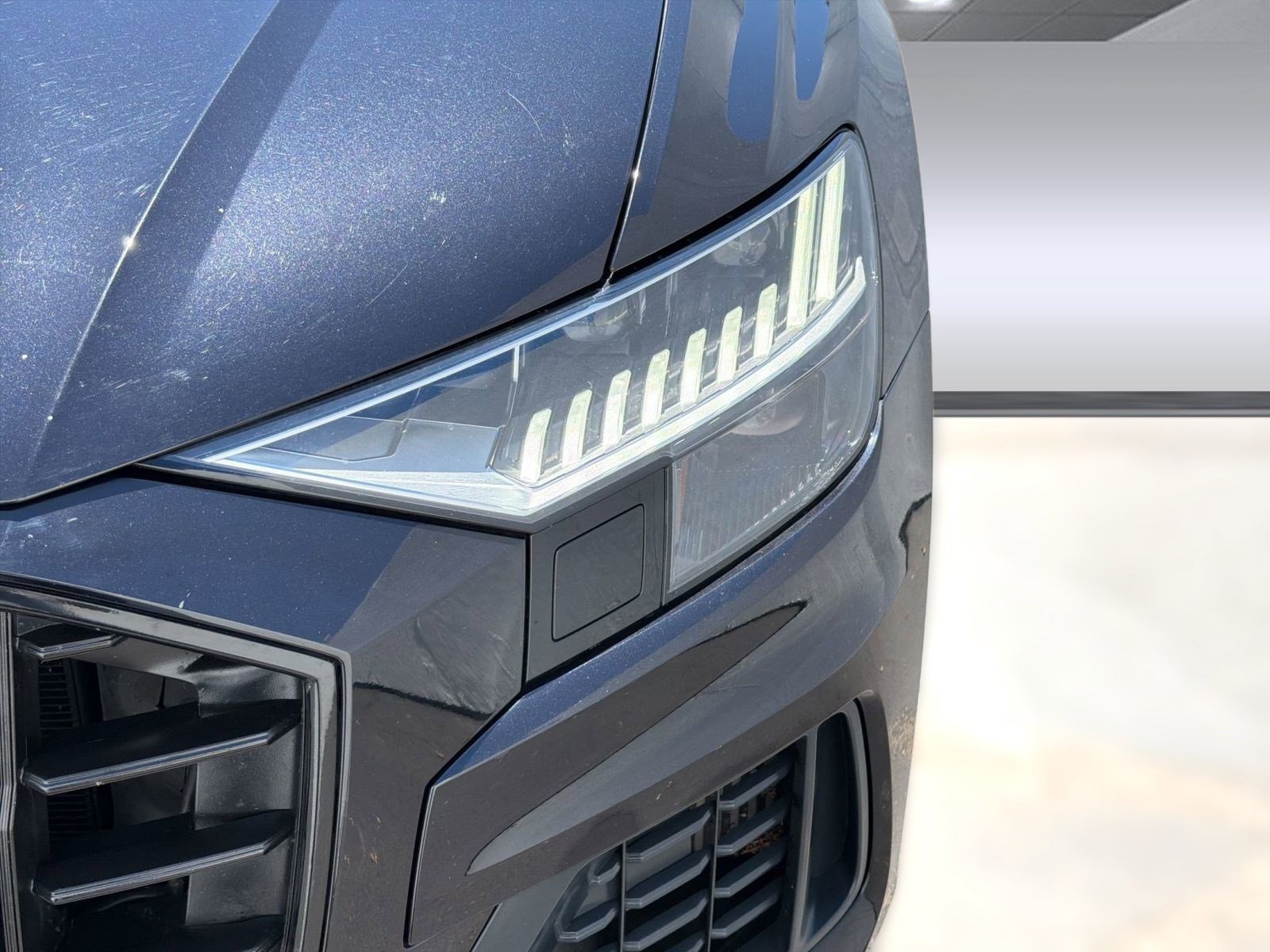 Used 2019 Audi Q8 Prestige w/ Towing Package AWD/4WD image 10