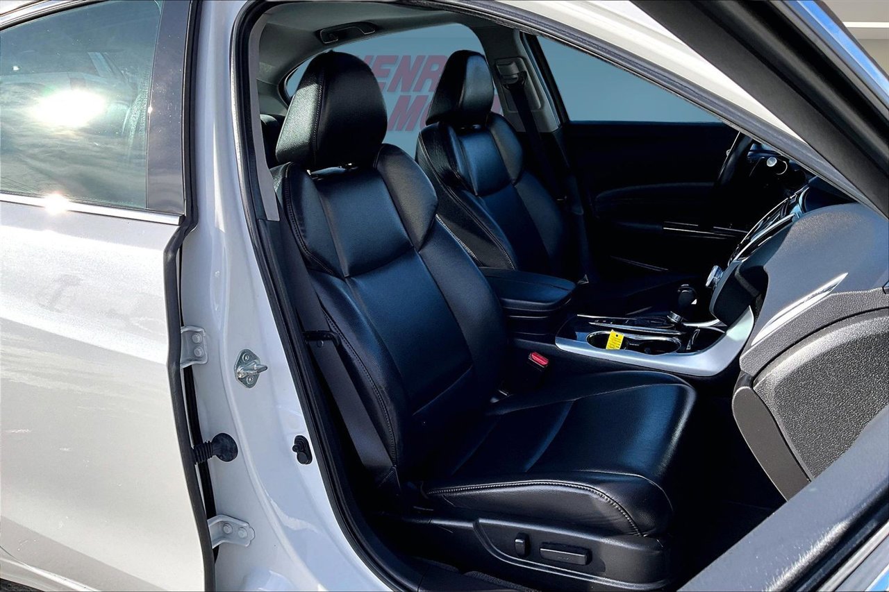 Used 2020 Acura TLX image 28