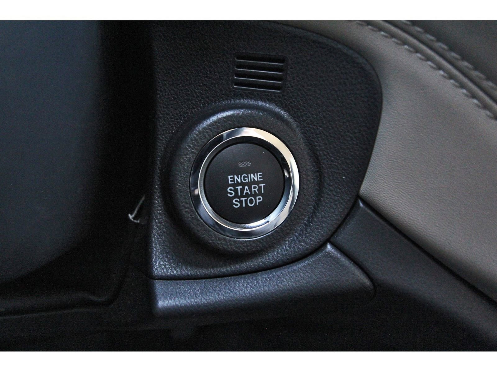 Certified 2025 Subaru Outback Premium image 19