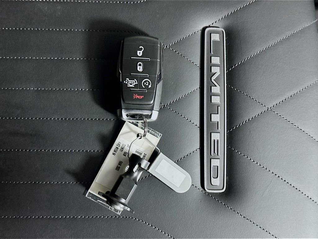 New 2026 RAM 3500 Limited w/ Towing Technology Group image 20