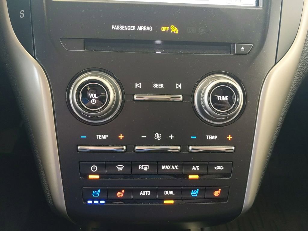 Used 2017 Lincoln MKC Reserve w/ Lincoln MKC Climate Package AWD/4WD image 22