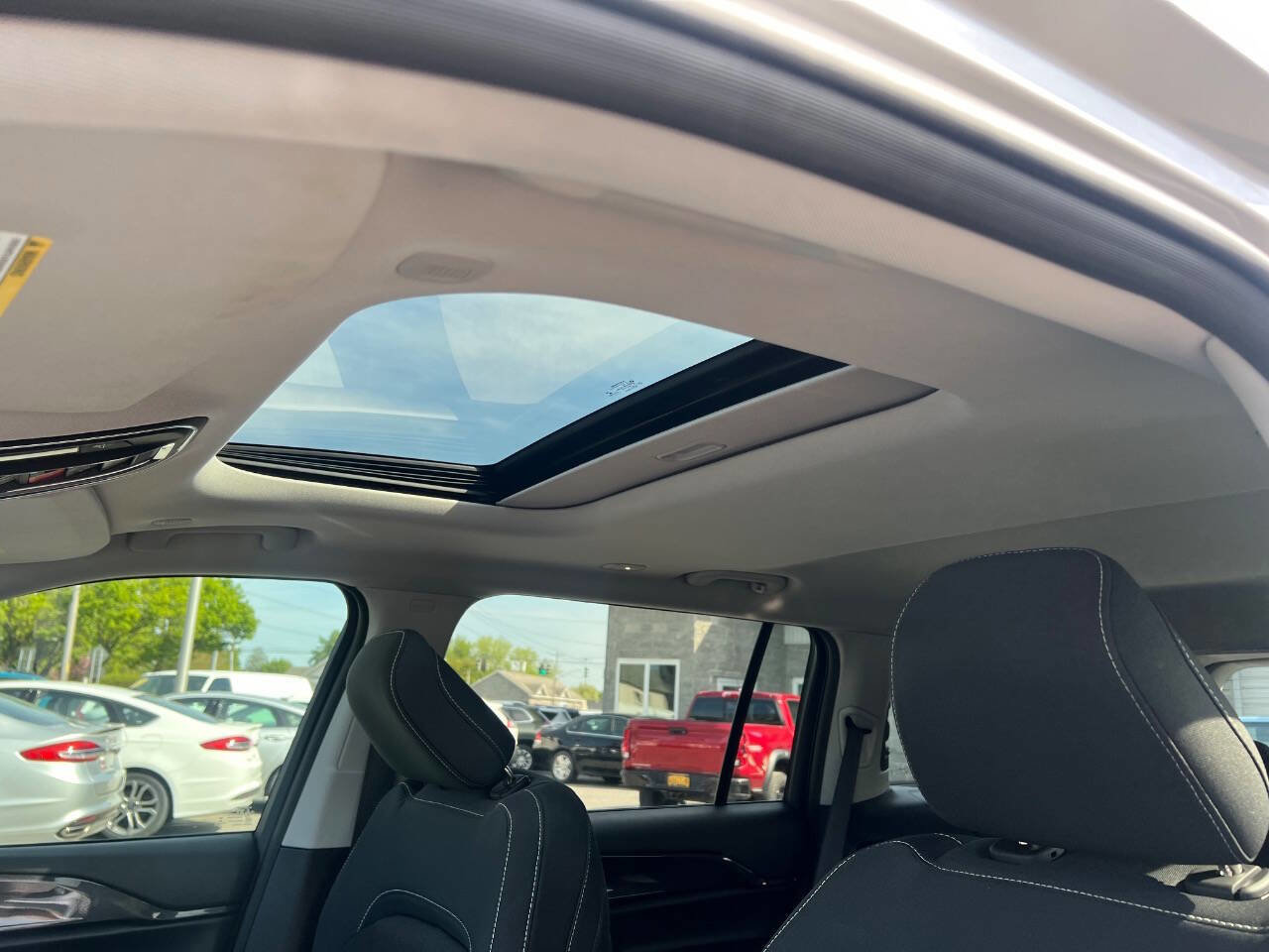 Used 2021 Jeep Grand Cherokee L Laredo w/ Luxury Tech Group I image 21