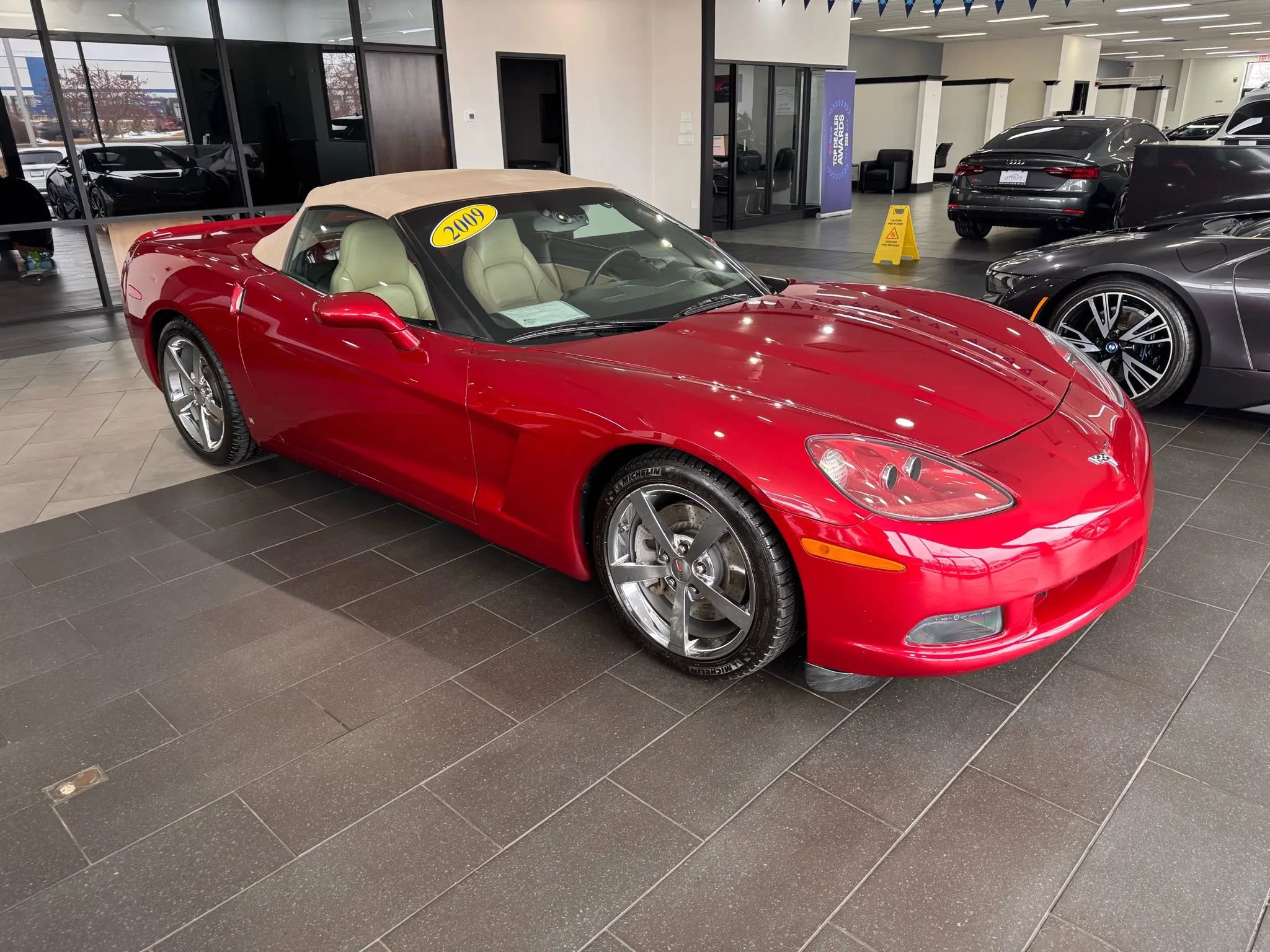 Used 2009 Chevrolet Corvette Convertible w/ Preferred Equipment Group RWD image 10