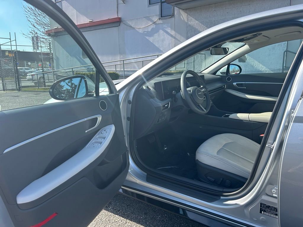 Used 2025 Hyundai Sonata SEL image 9