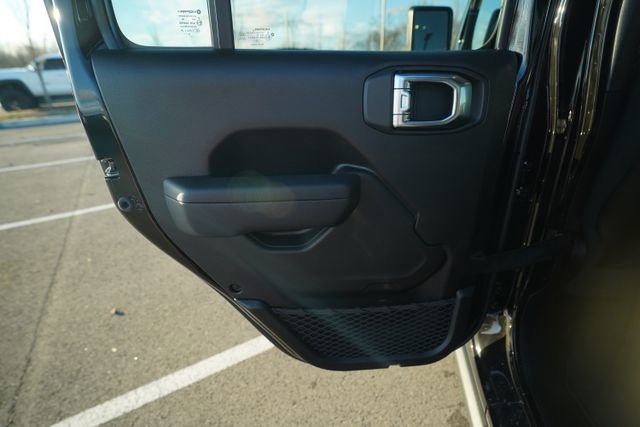 New 2026 Jeep Gladiator Mojave image 14