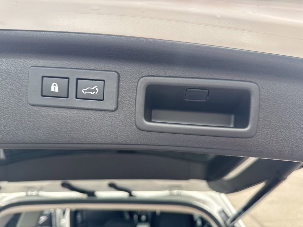 Used 2020 Subaru Forester Premium AWD/4WD image 18