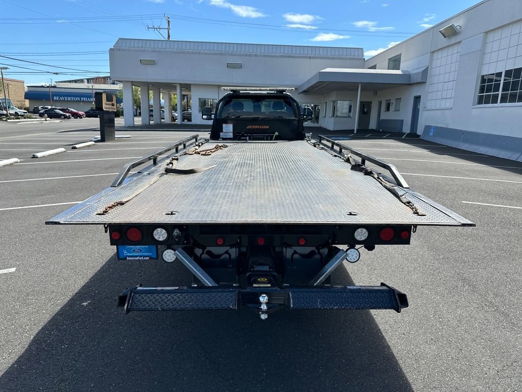 Used 2022 Ford F600 2WD Regular Cab Super Duty image 5