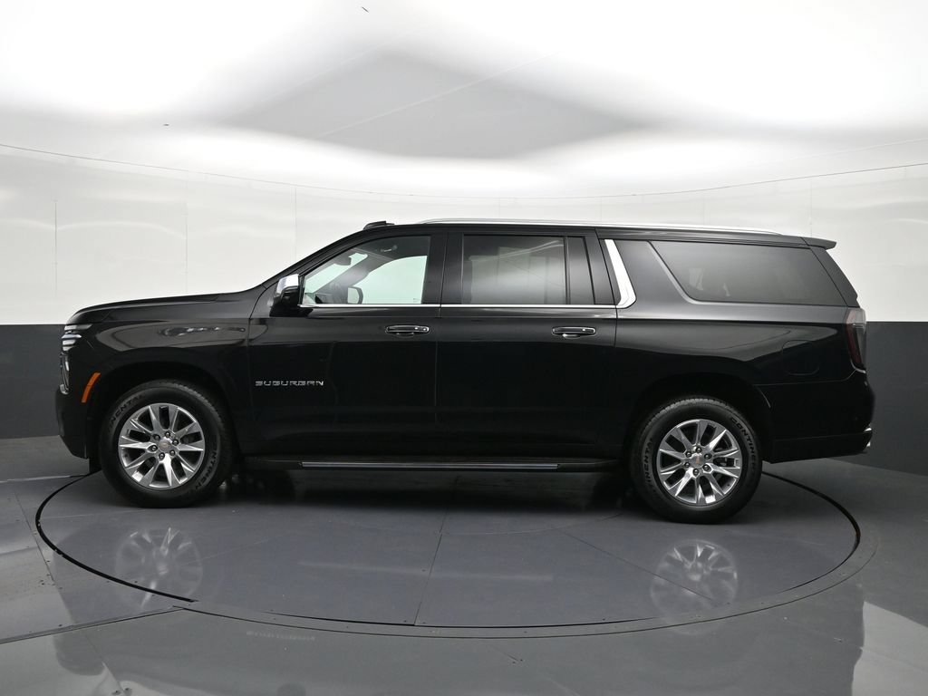 Used 2026 Chevrolet Suburban Premier AWD/4WD image 2