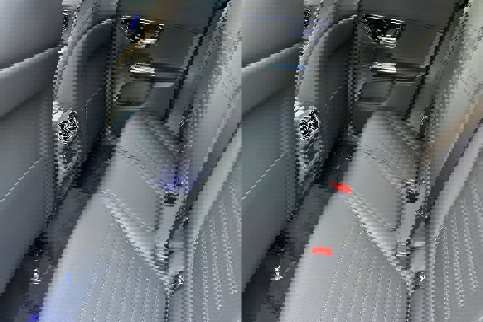 New 2026 Mercedes-Benz GLC 300 4MATIC image 11