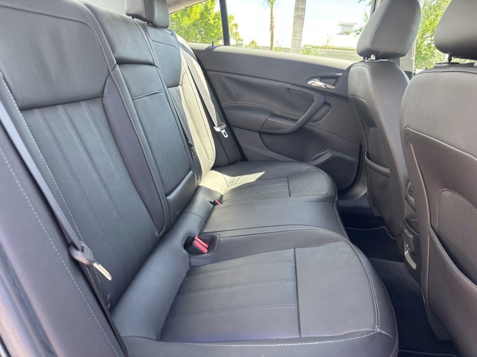 Used 2011 Buick Regal CXL w/ RL3 Preferred Equipment Group FWD image 27