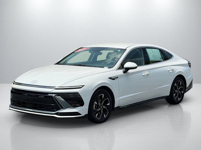 Used 2025 Hyundai Sonata SEL FWD image 3