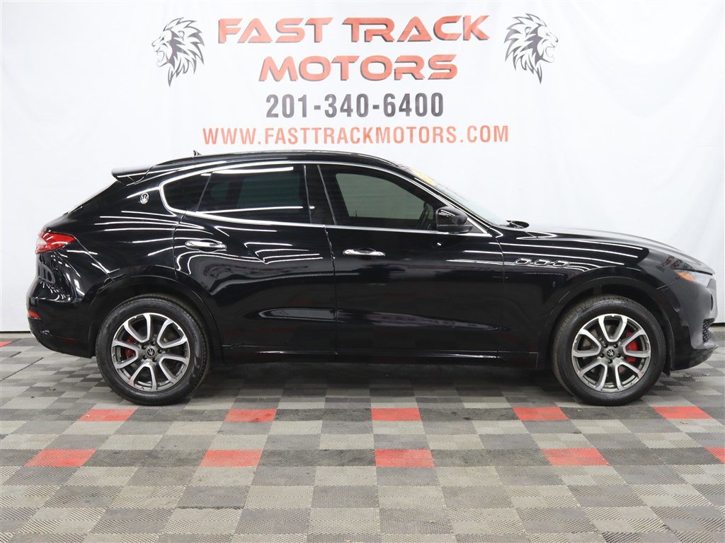 Used 2019 Maserati Levante AWD/4WD image 4