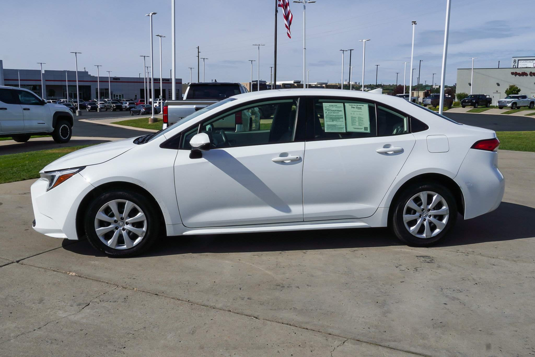Certified 2024 Toyota Corolla LE FWD image 5
