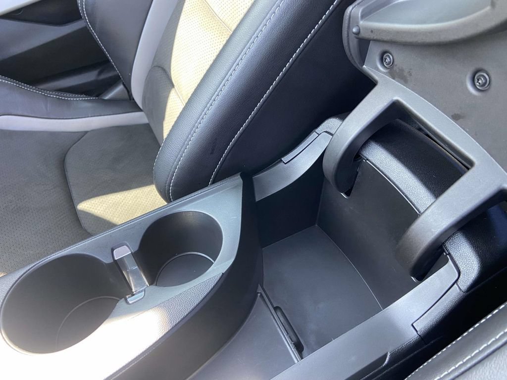 Used 2020 Chevrolet Camaro LT RWD image 25