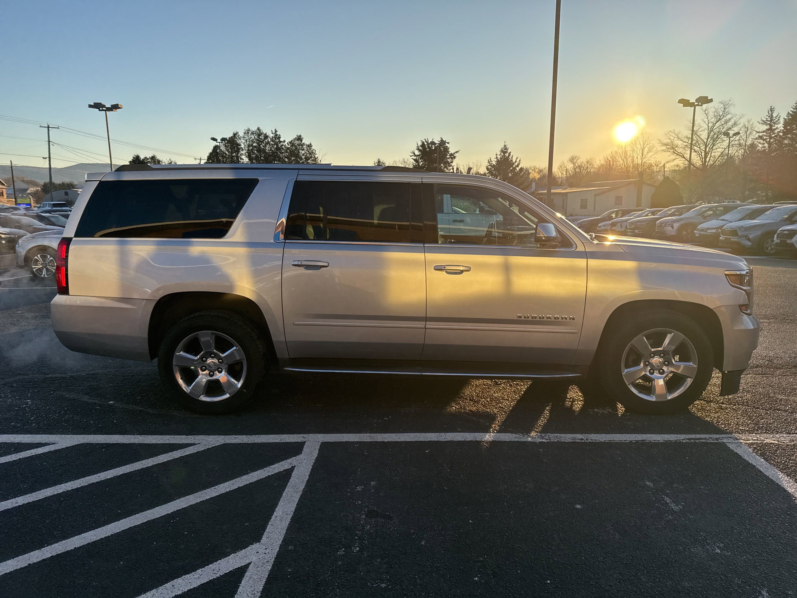 Used 2017 Chevrolet Suburban Premier image 7