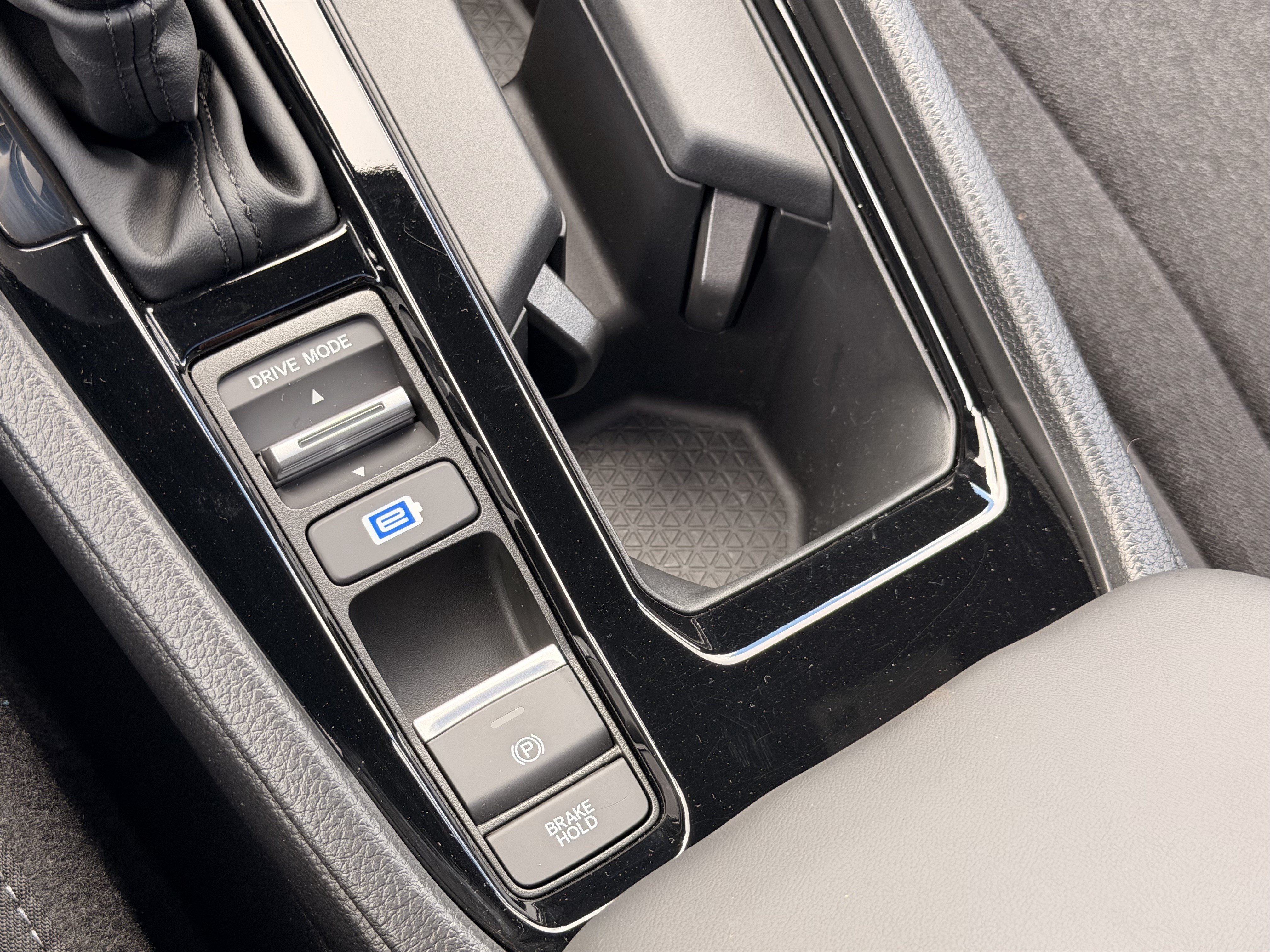 Certified 2025 Honda Accord Sport image 26